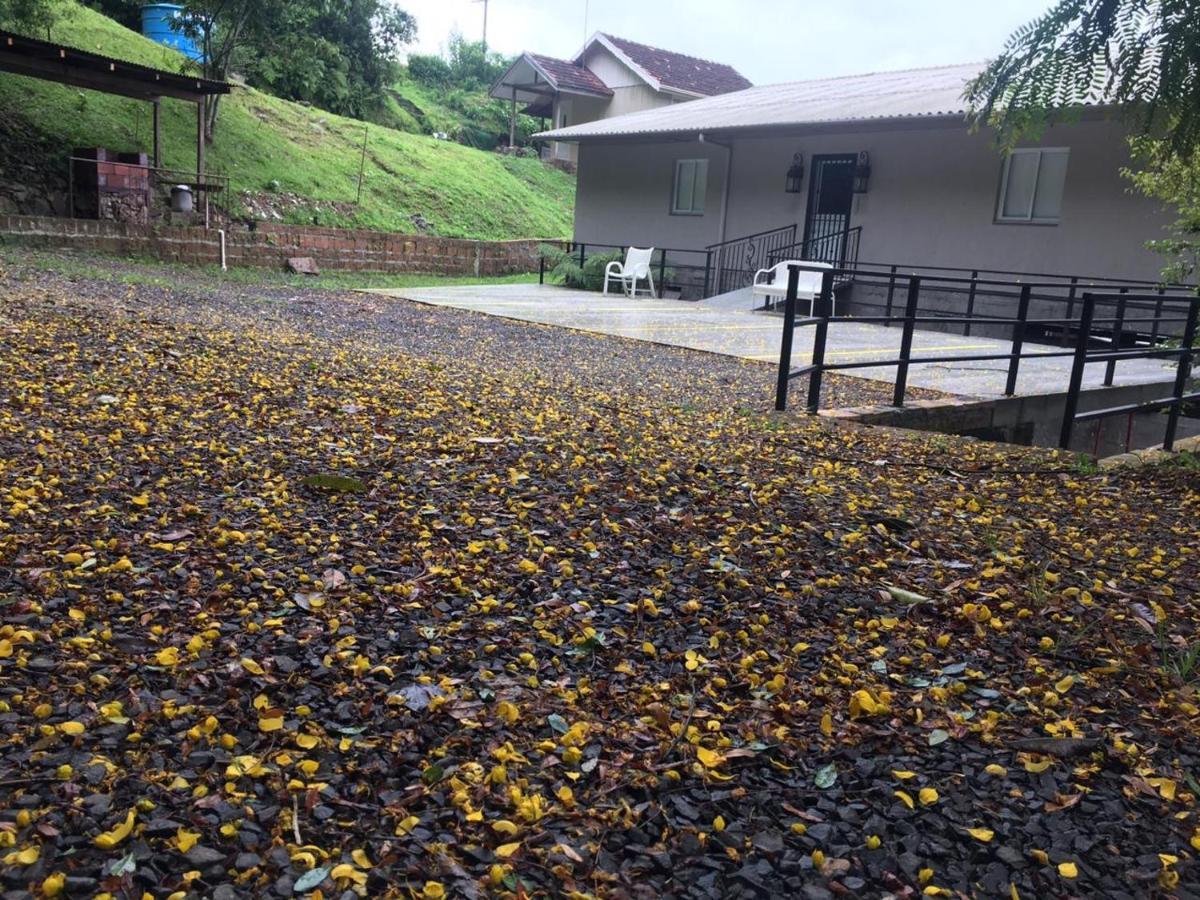 Recanto Das Flores Aptos Gramado Ngoại thất bức ảnh